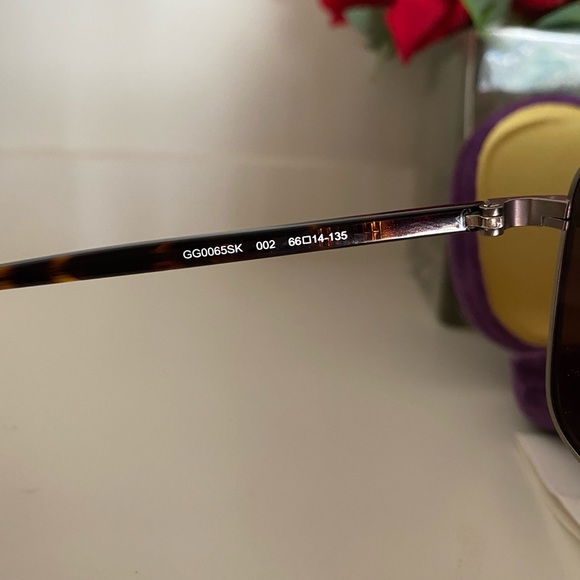 🔥Brand new GUCCI 66mm Navigator Sunglasses🔥 - Picture 8 of 14